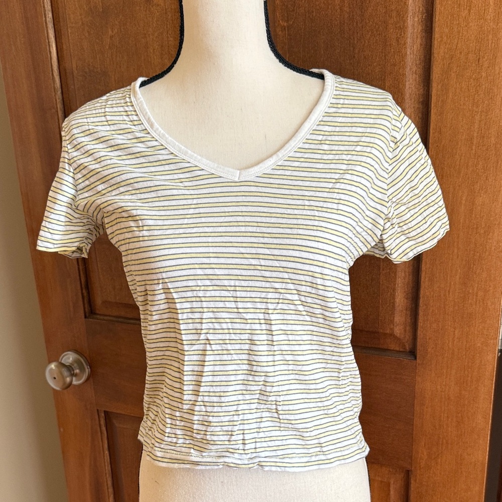 Abercrombie & Fitch Striped V-Neck T-Shirt
